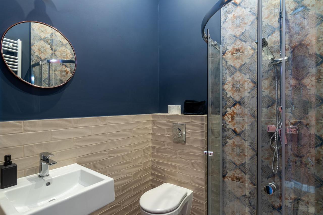 Barbacan Suites - Old Town Apartments - By Upstairs Cracovia Esterno foto