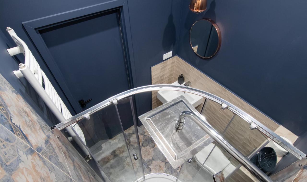 Barbacan Suites - Old Town Apartments - By Upstairs Cracovia Esterno foto