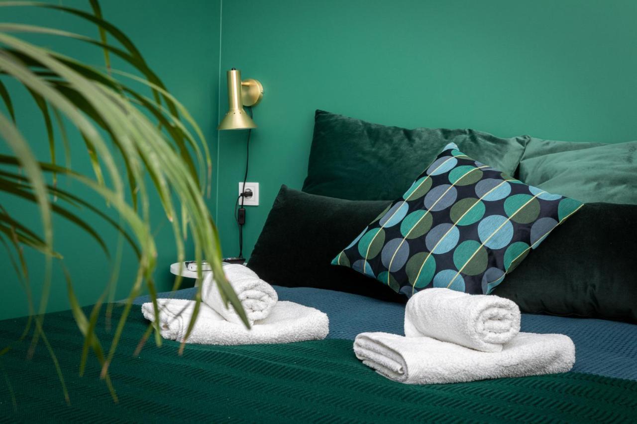 Barbacan Suites - Old Town Apartments - By Upstairs Cracovia Esterno foto