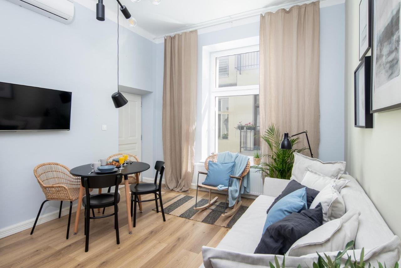 Barbacan Suites - Old Town Apartments - By Upstairs Cracovia Esterno foto