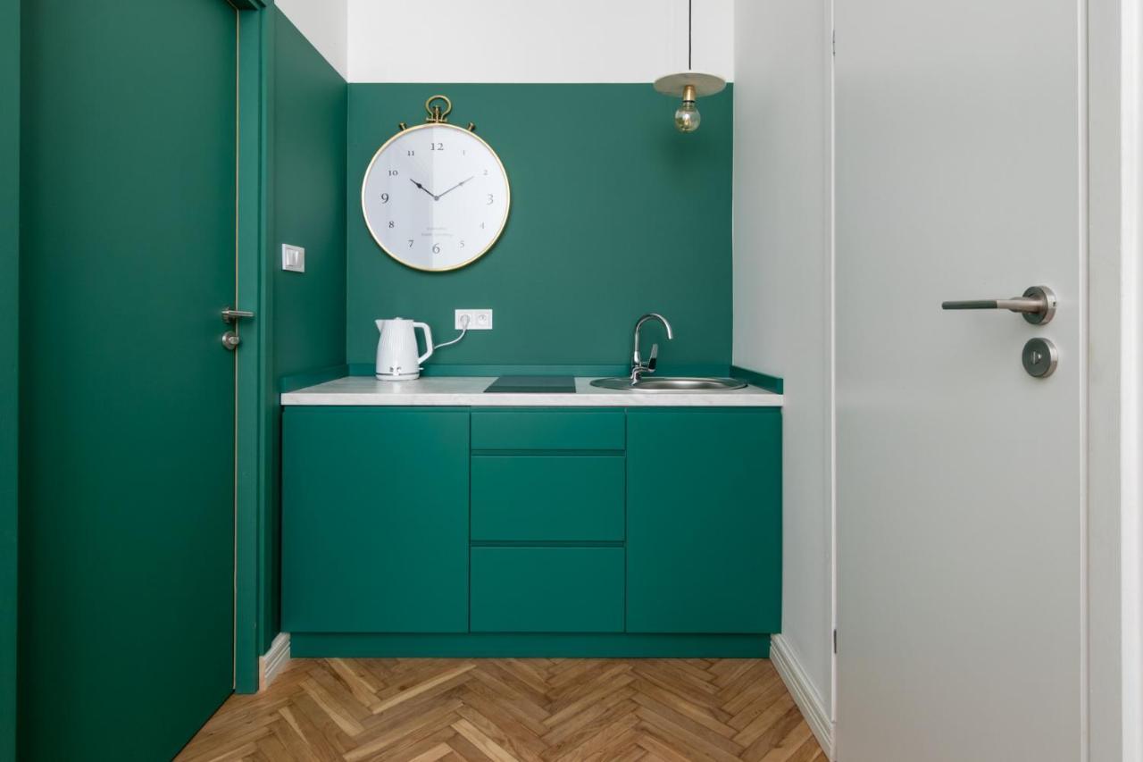Barbacan Suites - Old Town Apartments - By Upstairs Cracovia Esterno foto