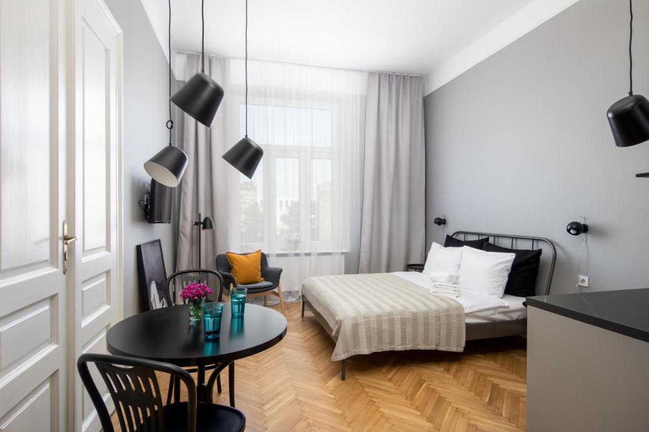 Barbacan Suites - Old Town Apartments - By Upstairs Cracovia Esterno foto